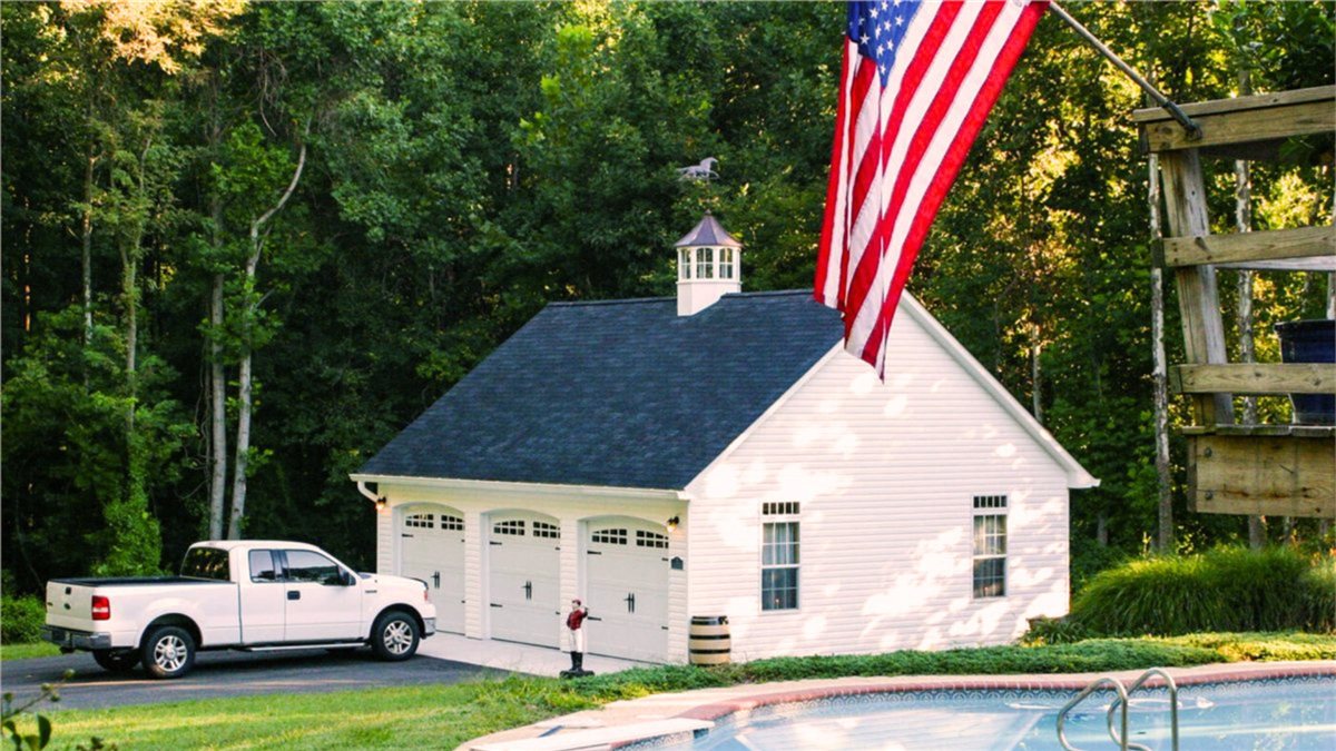 Custom garage built by veteran-owned Thomas Construction in Connecticut